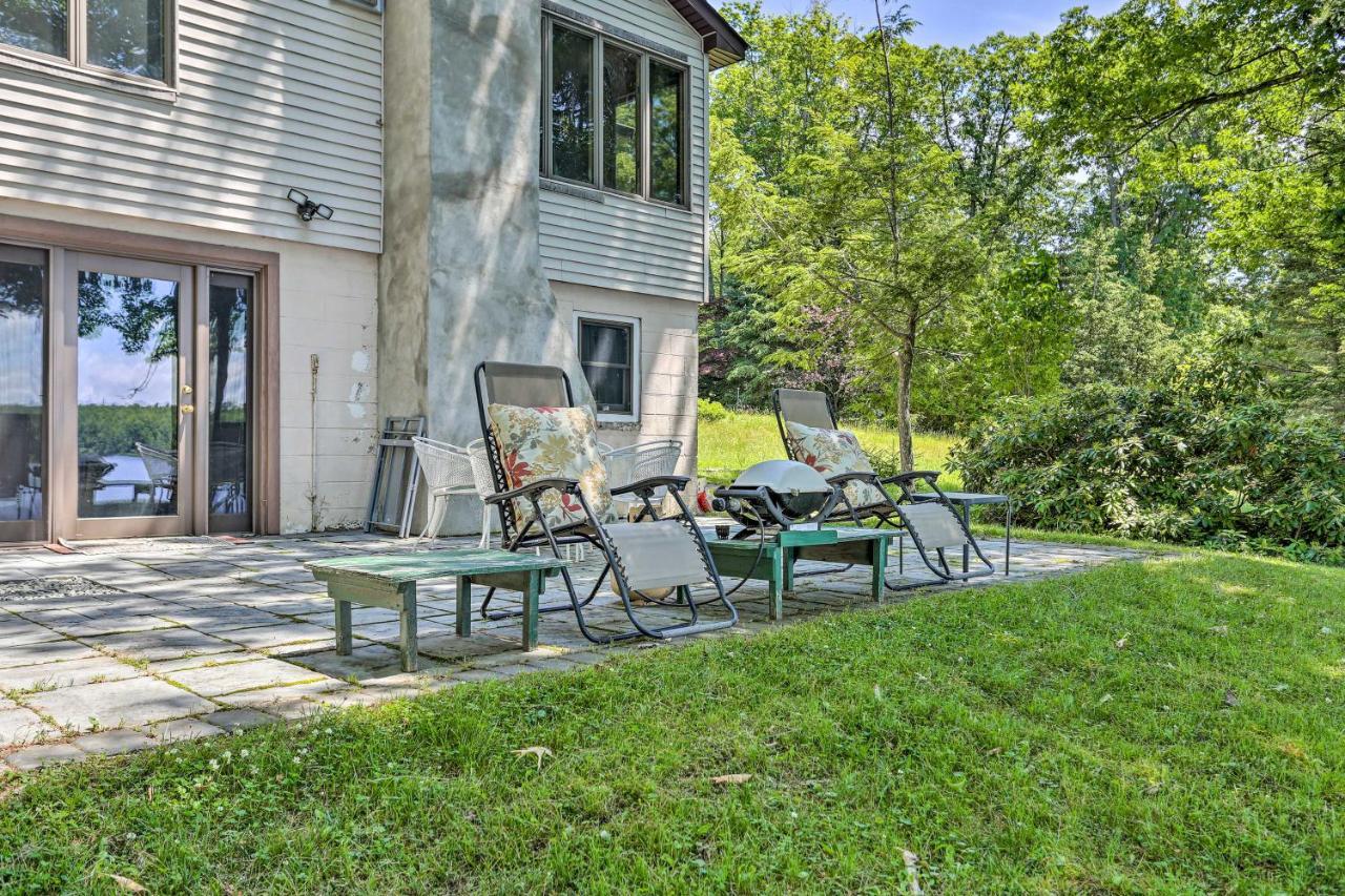 Rock Hill Home With Fire Pit On Wanaksink Lake! Exterior foto